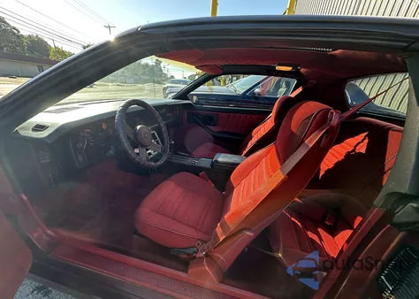 1988 Chevrolet Camaro z USA, uszkodzony, nr VIN 1G1FP21F1JL138014